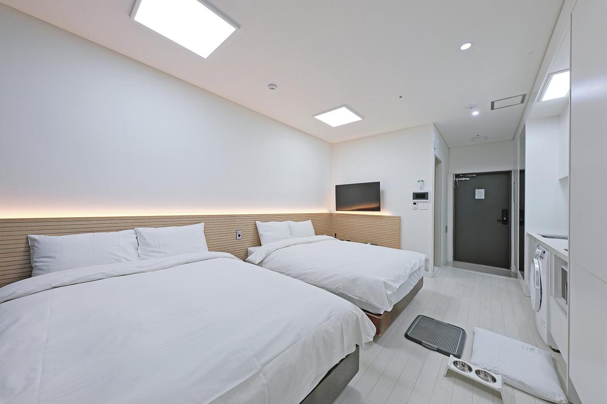 World Sky Residence Hotel Sokcho Bagian luar foto
